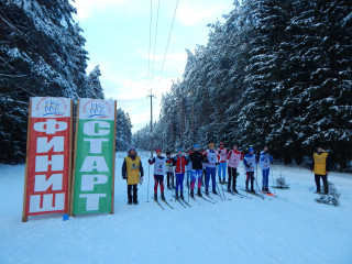 спортсмены Шумячского района приняли участие во Всероссийской акции «Спортивная зима» - фото - 6