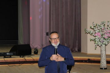 провели встречу с жителями в формате «открытого микрофона» - фото - 5