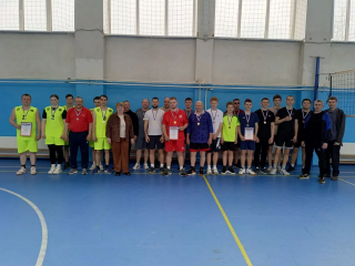 прошли соревнования по волейболу в зачет летней спартакиады трудящихся - фото - 6