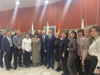 делегация Шумячского округа приняла участие в форуме «Малая Родина — большая ответственность» - фото - 9