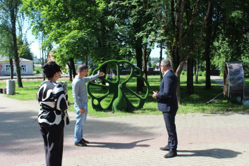 в Шумячах полным ходом идёт благоустройство Центрального парка - фото - 2