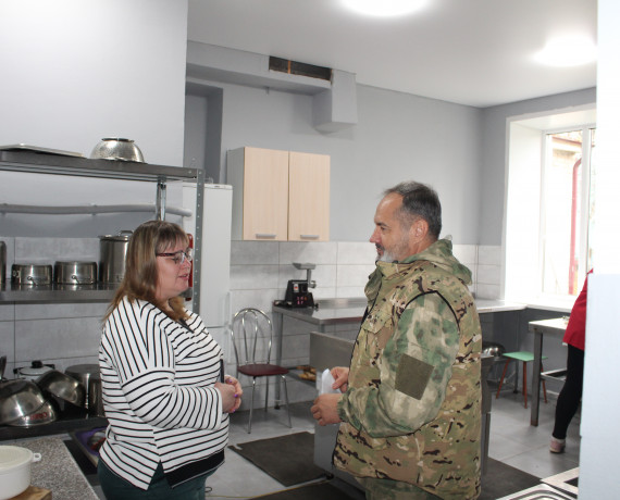 глава муниципального округа проинспектировал выполненные ремонтные работы в пищеблоке детского сада - фото - 4